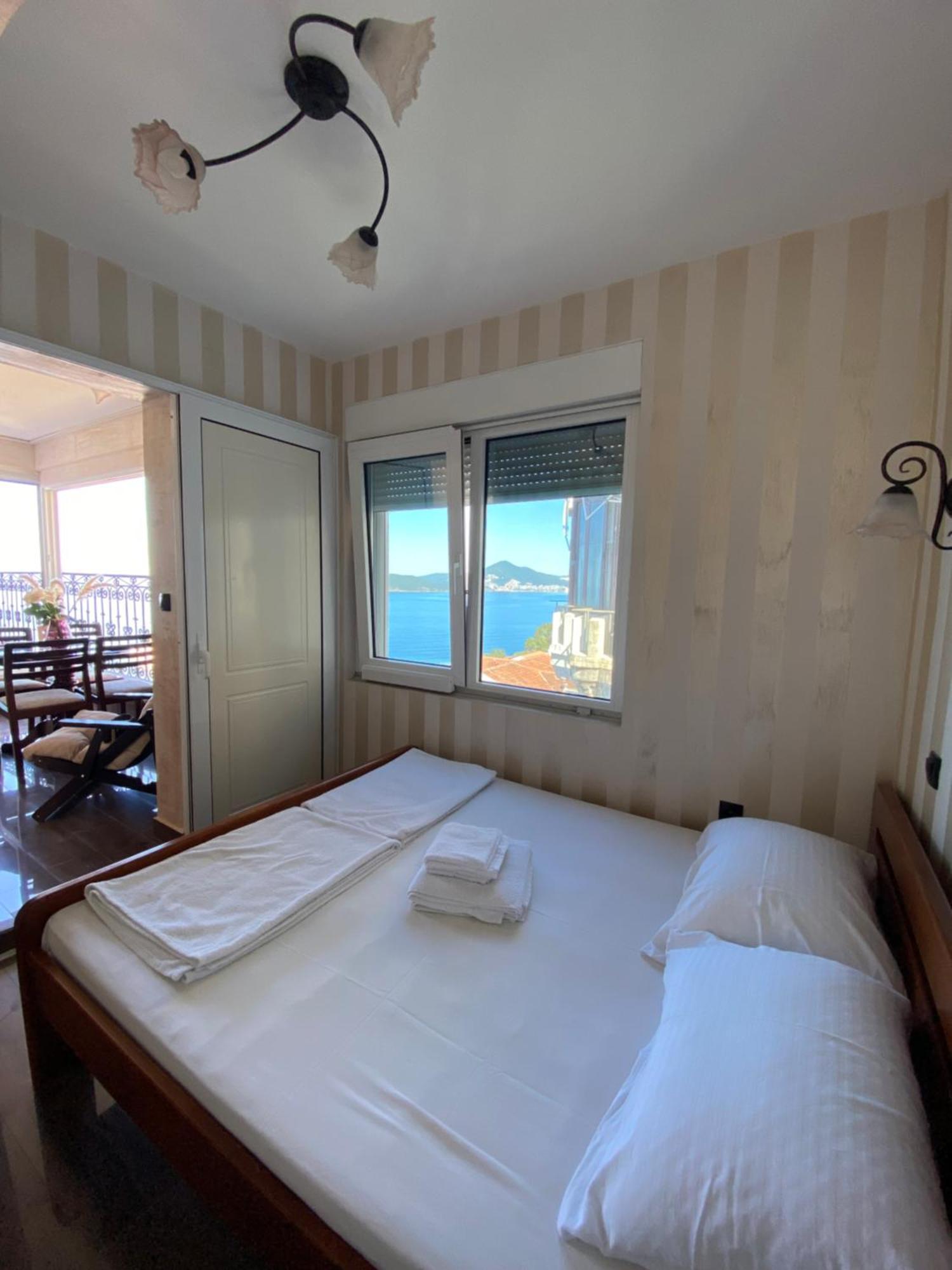 Apartment Dzaleta Sveti Stefan Ngoại thất bức ảnh
