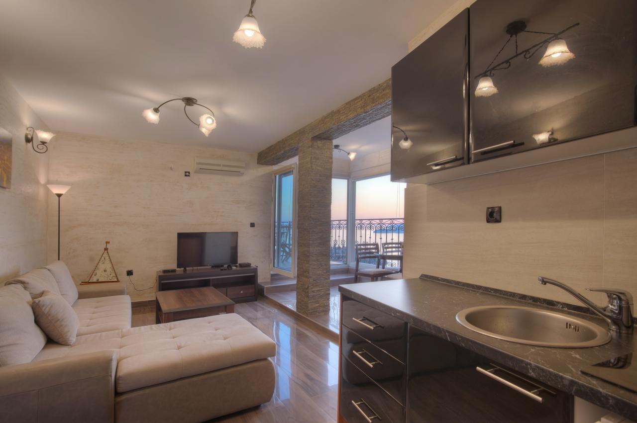 Apartment Dzaleta Sveti Stefan Ngoại thất bức ảnh