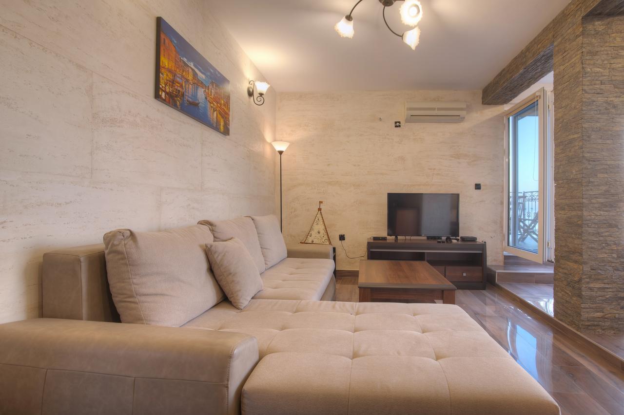 Apartment Dzaleta Sveti Stefan Ngoại thất bức ảnh